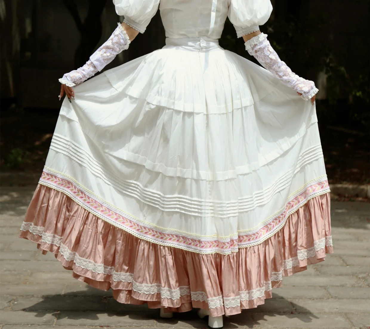 Forbidden Beauty Endemble - Image 10