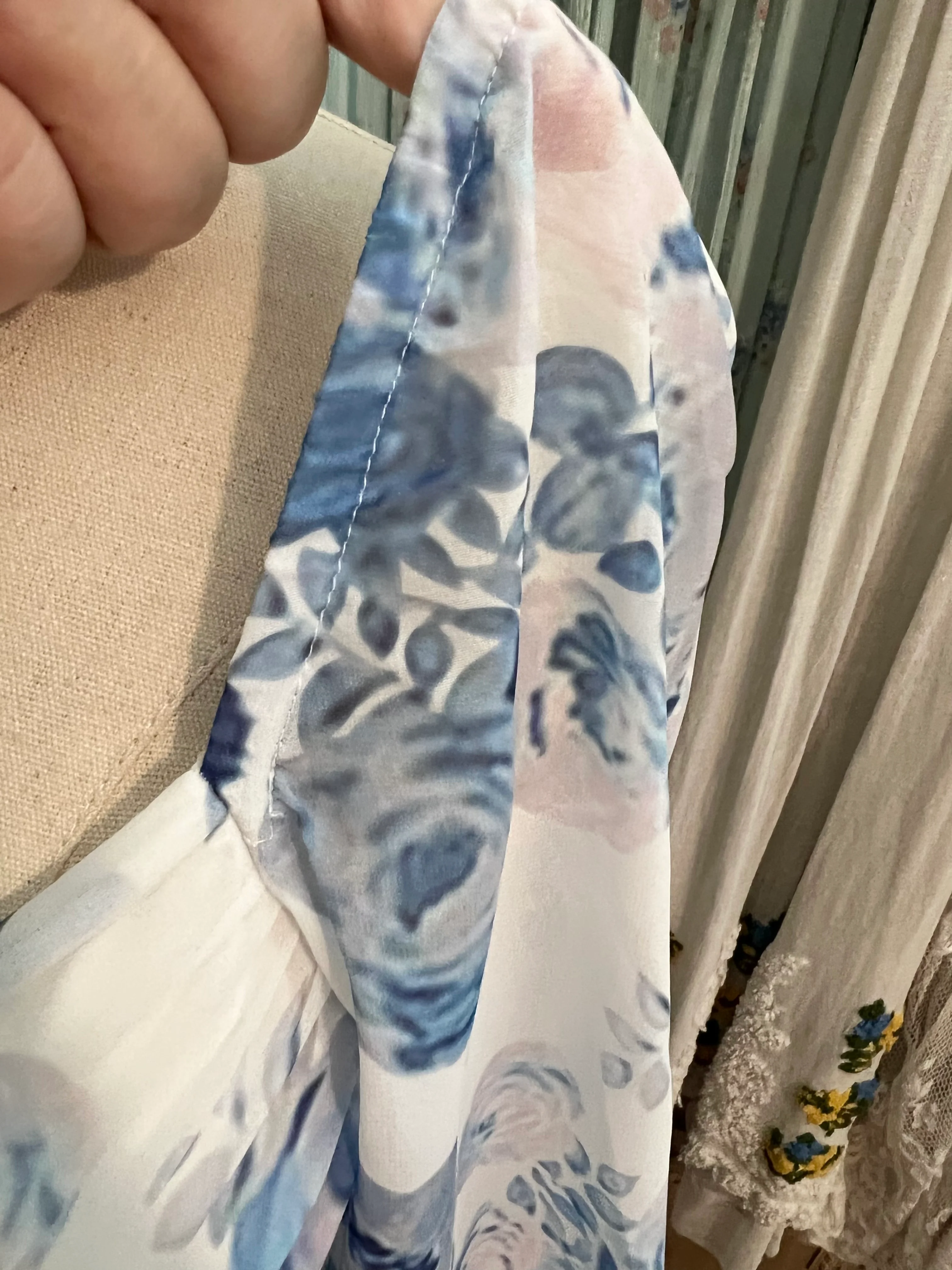 Blue roses dress - Image 10