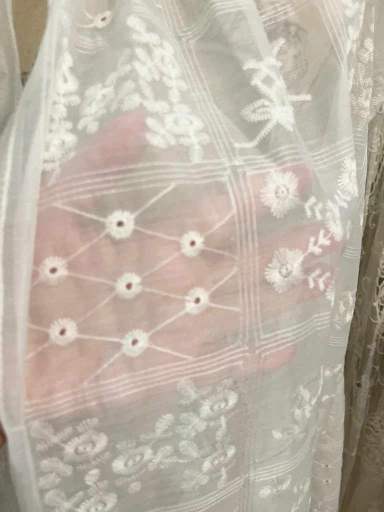 lace cape - Image 8