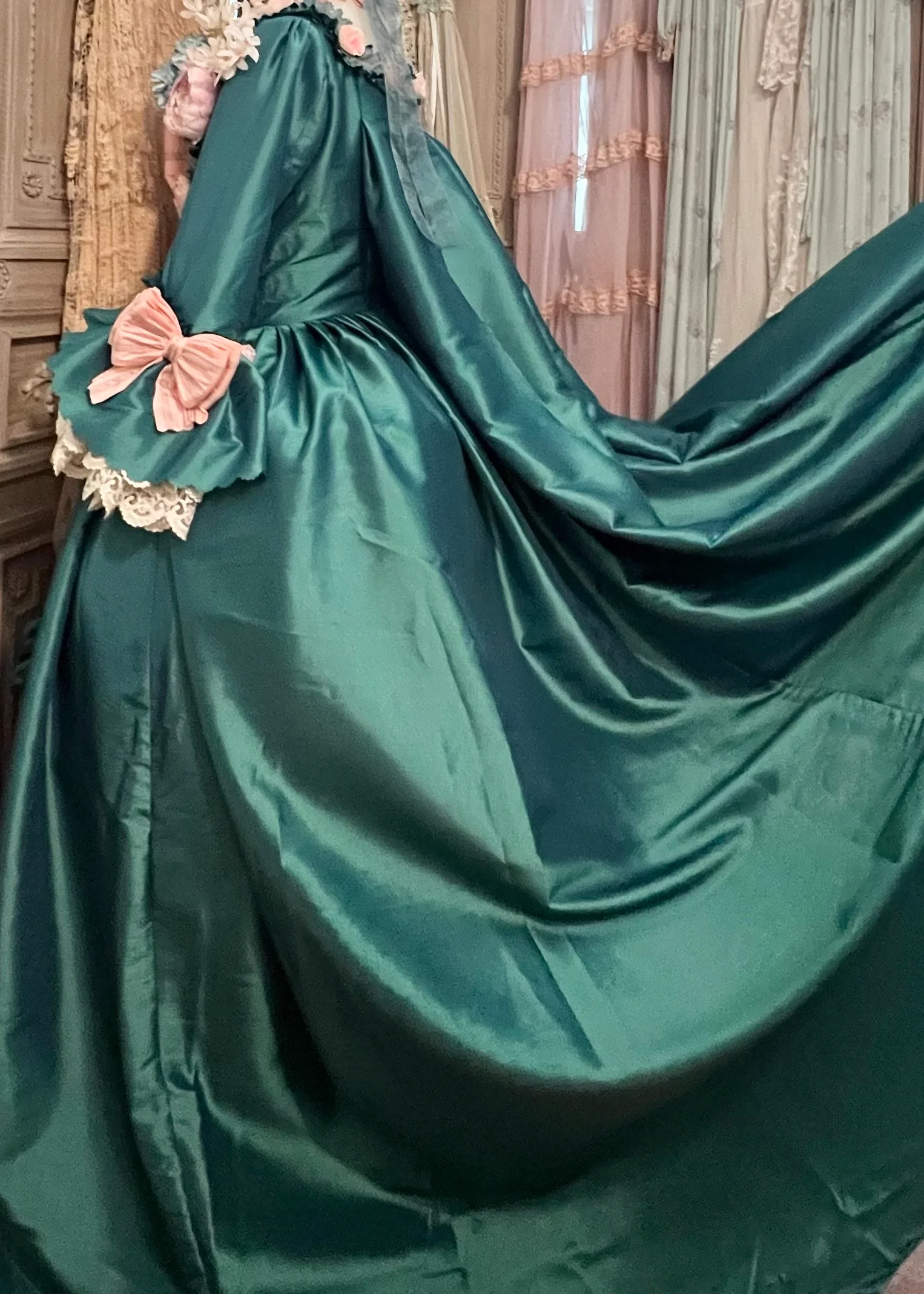 Madame de Pompadour gown - Image 16