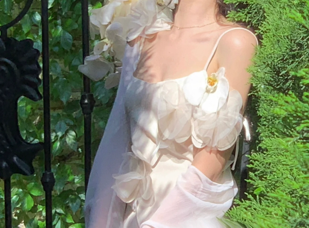 White orchid dress - Image 3
